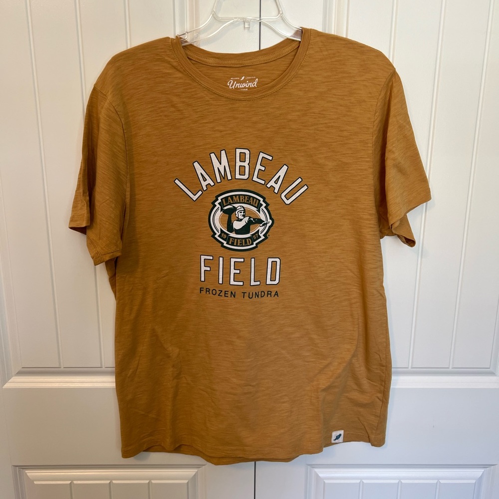 Ladies Lambeau Field T-Shirt. XXL. Mustard yellow